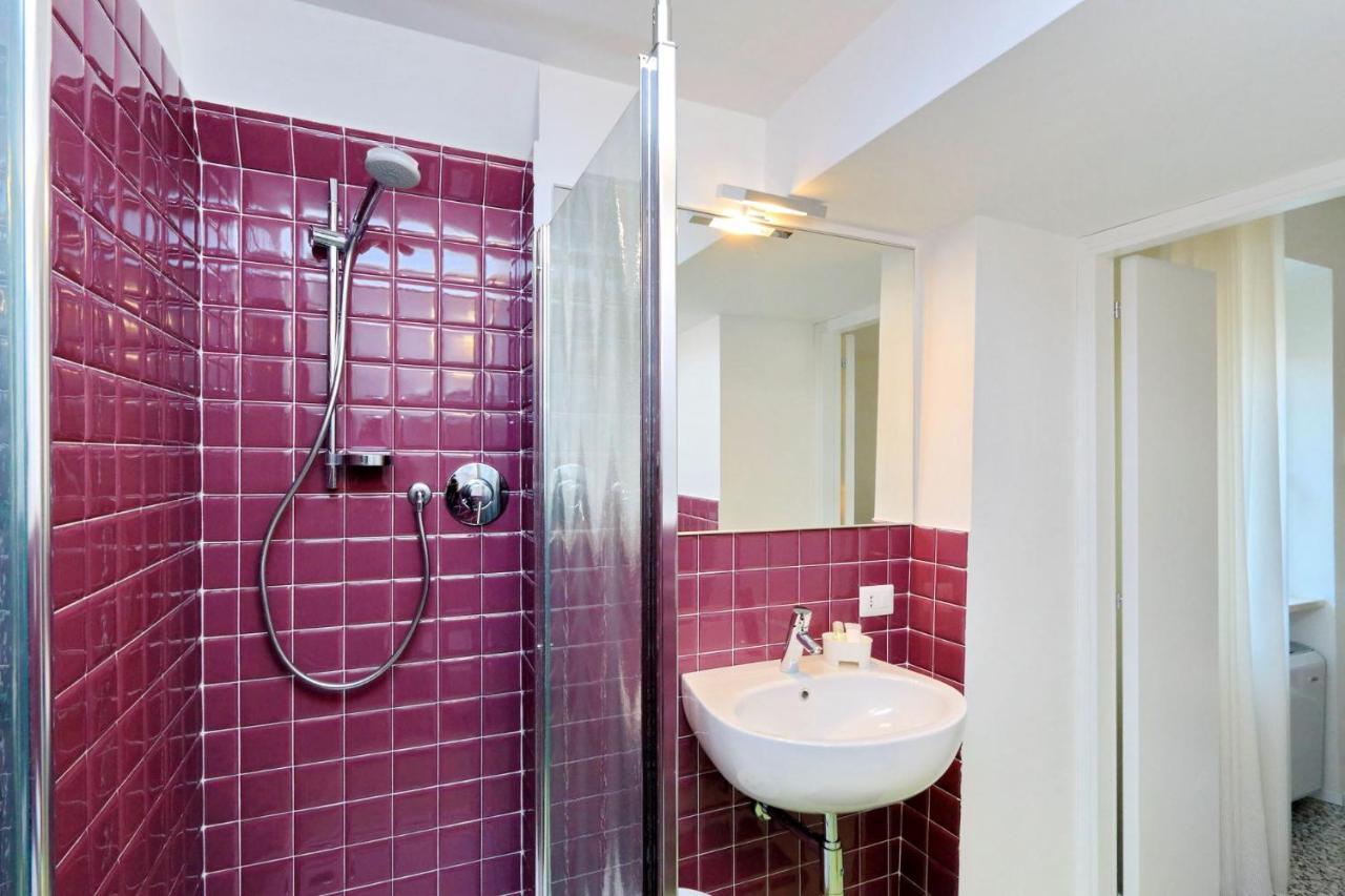 Guest House Viaroma San Severino Marche Exteriör bild