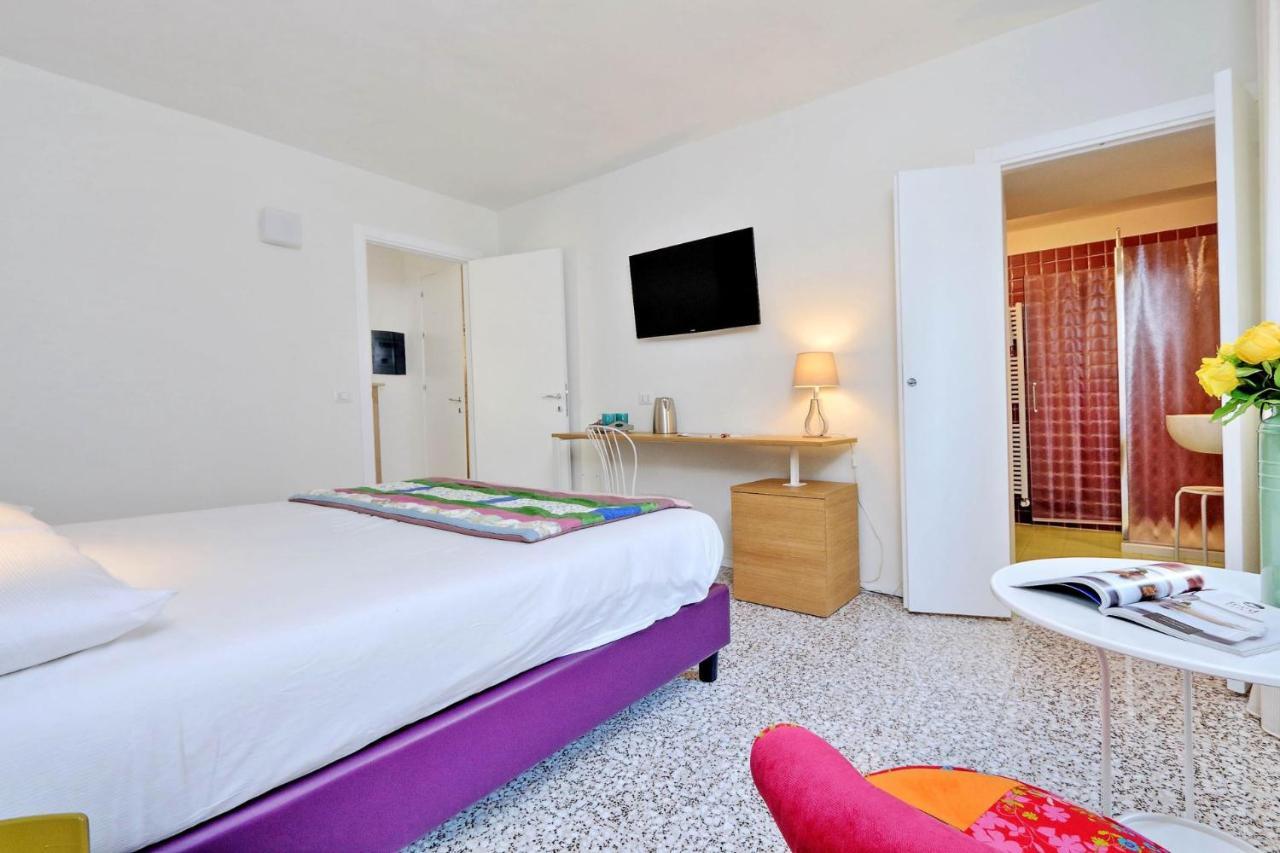 Guest House Viaroma San Severino Marche Exteriör bild